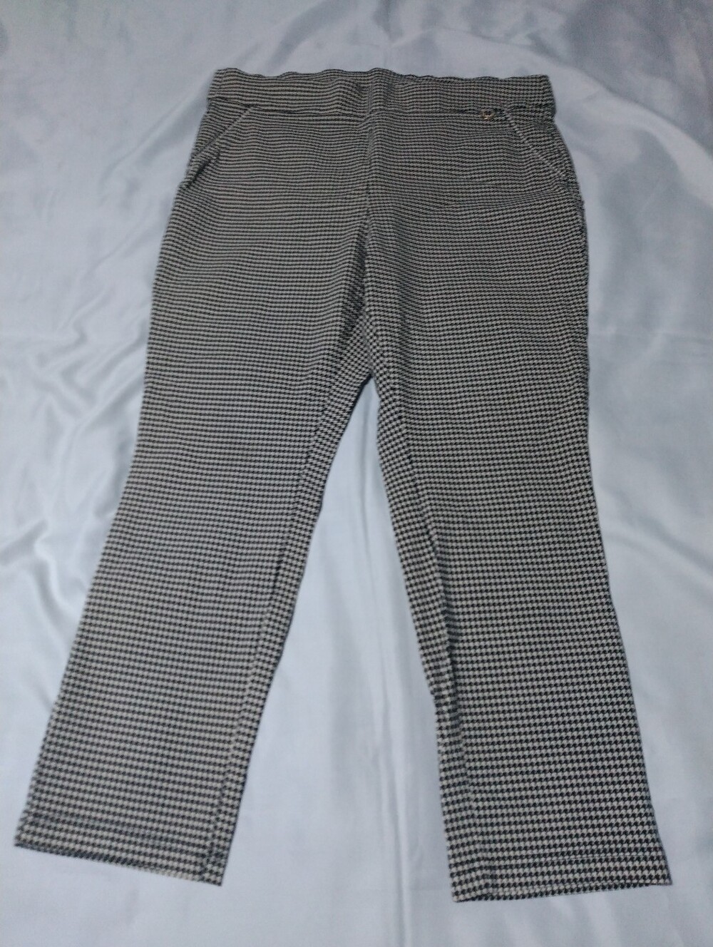 ♥️3/$15 RAFAELLA Women’s Black & White Houndstooth Straight Leg Jeans